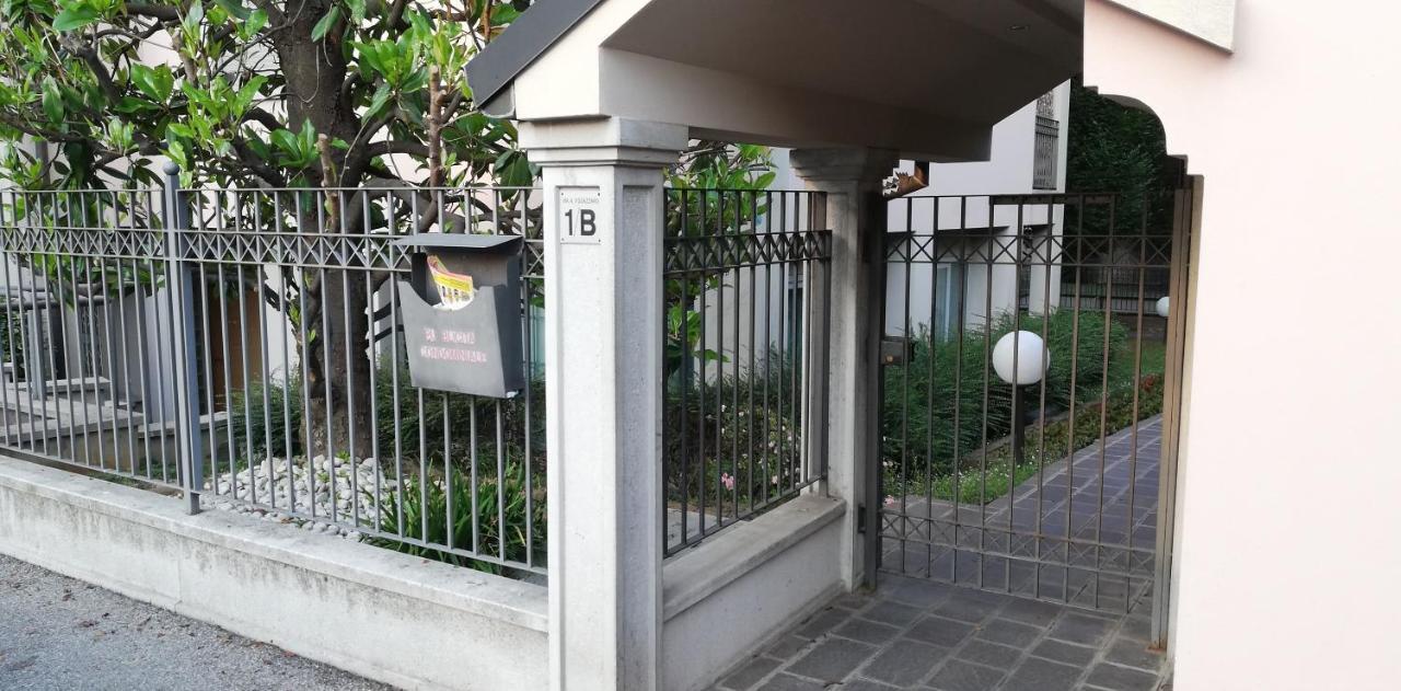 Casa Vacanze La Mela Monza Exterior photo