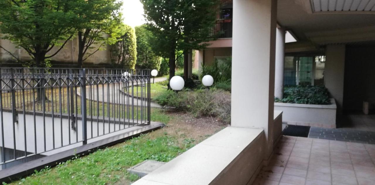 Casa Vacanze La Mela Monza Exterior photo